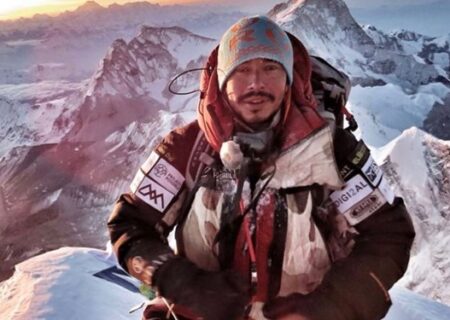 کوهنورد مشهور نپالی: در خانه مانده‌ام تا زندگی‌ها را نجات دهم