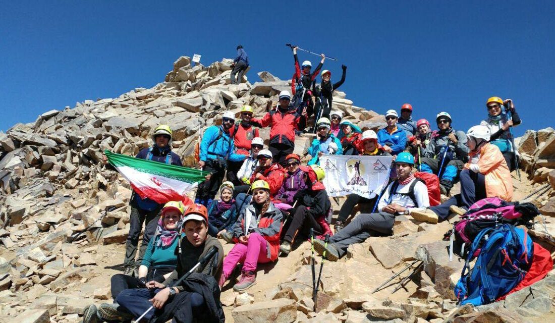 گزارش برنامه ی صعود به قله علم کوه (مسیر حصارچال)