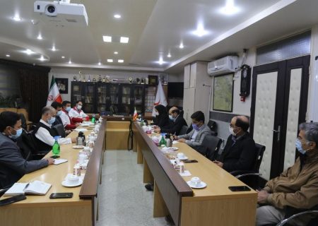 نشست مشترک هلال احمر خراسان شمالی با هیئت کوهنوردی