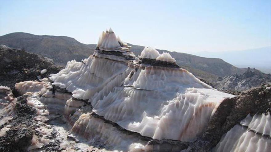 بزرگترین و فعال ترین کوه نمکی خاورمیانه