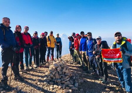 صعود کوهنوردان باشگاه اسپیلت به قله ۳۸۳۰ متری امیری
