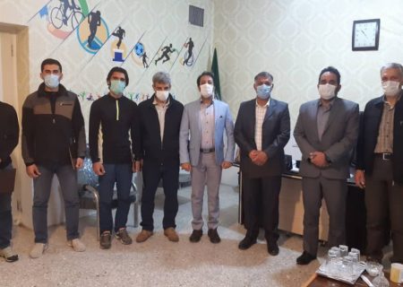 تجلیل از امدادگران هیات کوهنوردی شهرستان خرم آباد