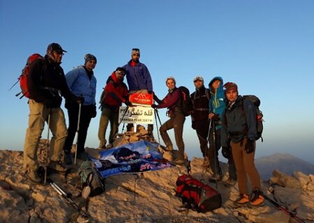 گزارش صعود قله تشگر «هماگ» بندرعباس ۹۷٫۱٫۱۱