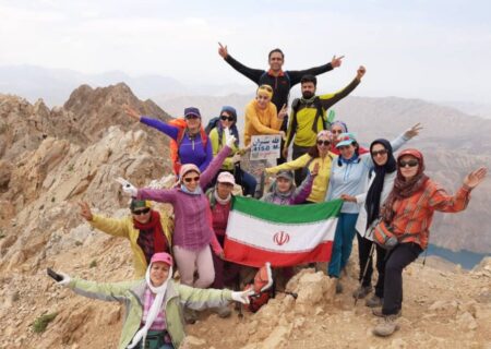 گزارش برنامه صعود به قله سنبران، استان لرستان (طرح سیمرغ) ۲۹ و ۳۰ تیر ۱۳۹۹