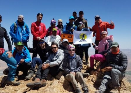 گزارش برنامه صعود قله جهان بین