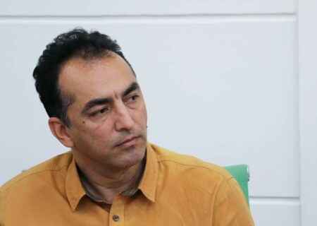 نفرات صعود کننده کرمانی به قله ۷۱۰۵ متری کورژنسفکایا