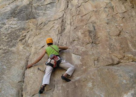 پنج دستورالعمل ساده برای شروع یادگیری صخره نوردی