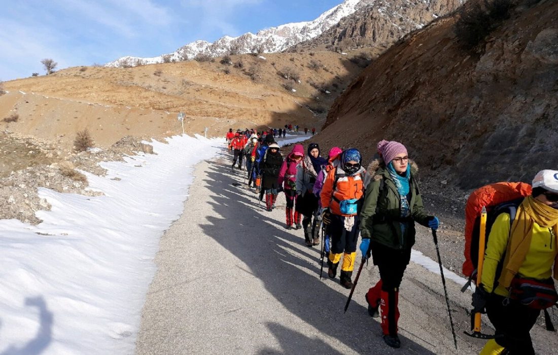 کوهنوردی با طعم کرونا در ارتفاعات گلستان