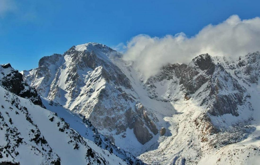 باز نشر گزارش اولین صعود زمستانی قله تخت سلیمان به قلم زنده یاد بهمن شهوندی