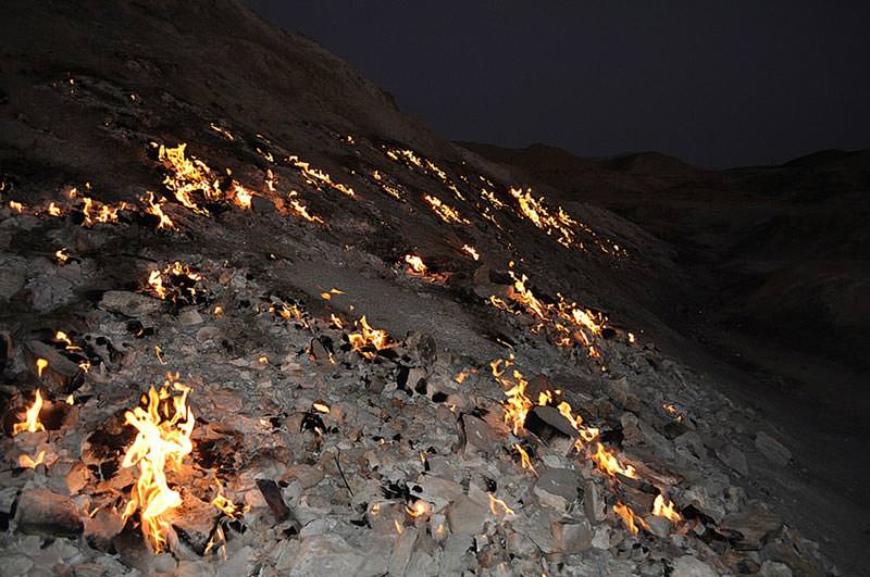 تشکوه؛ کوه همیشه سوزان در خوزستان