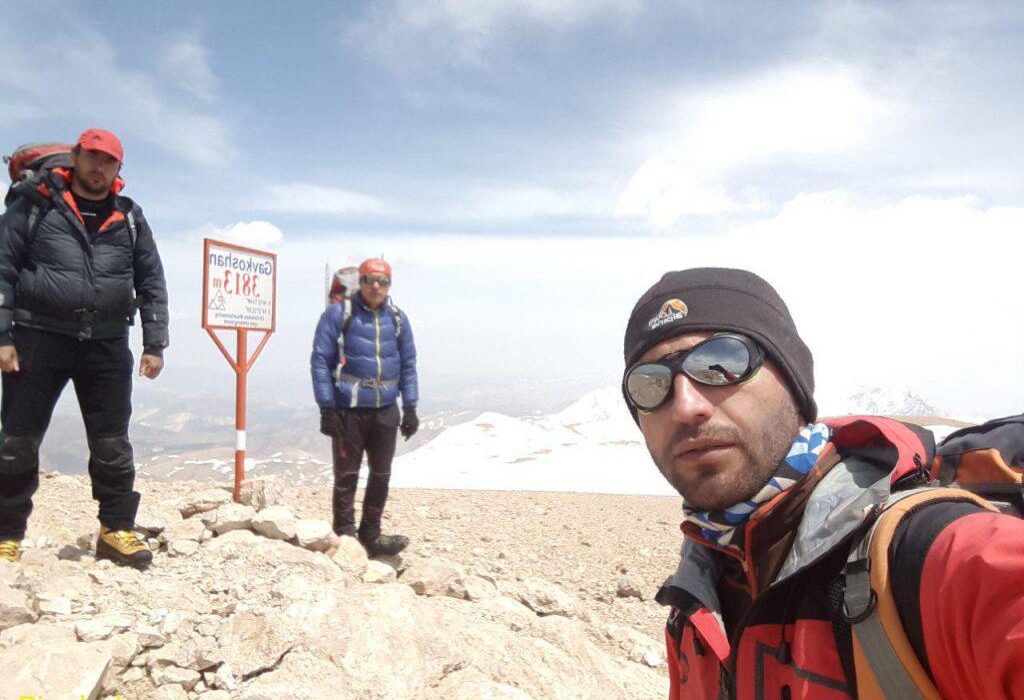 گزارش صعود به قله گاوکشان.