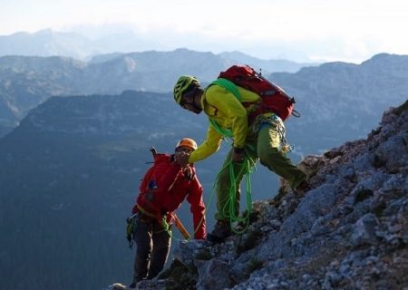 اهمیت رنگ در کوهنوردی