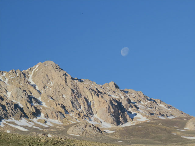 صعود به قله گاوکشان بام استان گلستان