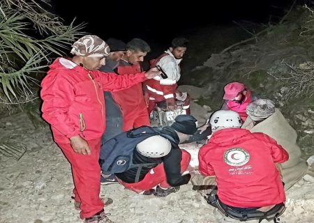 بانوی کوهنورد کردستانی در ارتفاعات خاییز تنگستان نجات یافت