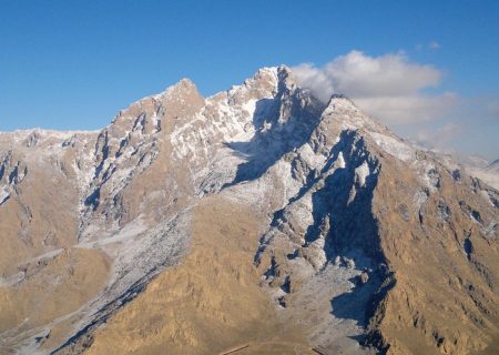 سرزمین کرمانشاه قله پراو