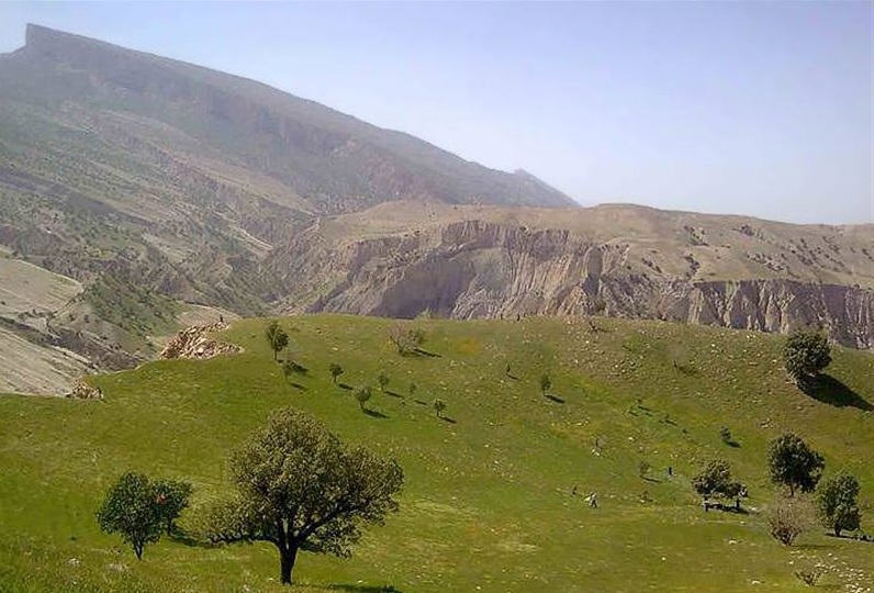 گرزلنگر، روستایی از توابع بخش ماژین