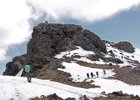 سست بودن مسیر برفی صعود در کوهستانهای مناطق کاشان و نطنز