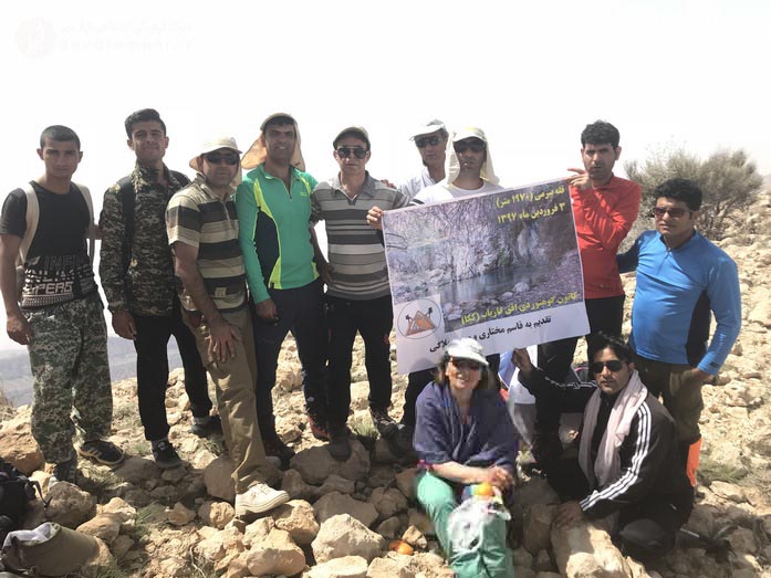 صعود مشترک کوهنوردان فاریابی و تهرانی به بام استان بوشهر