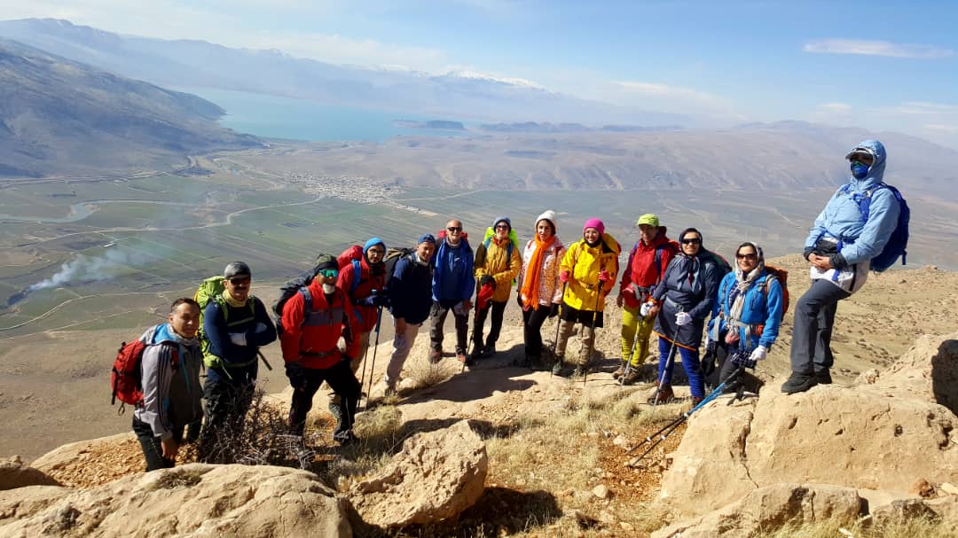 صعود کوهنوردان باشگاه شیراز جوان به کوه شاداب