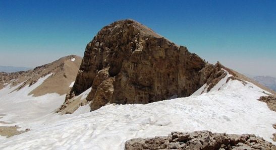 صعود به قله کلونچین زرد کوه بختیاری ۴۲۵۰ متر از دره کول خدنگ-تیر ۹۶
