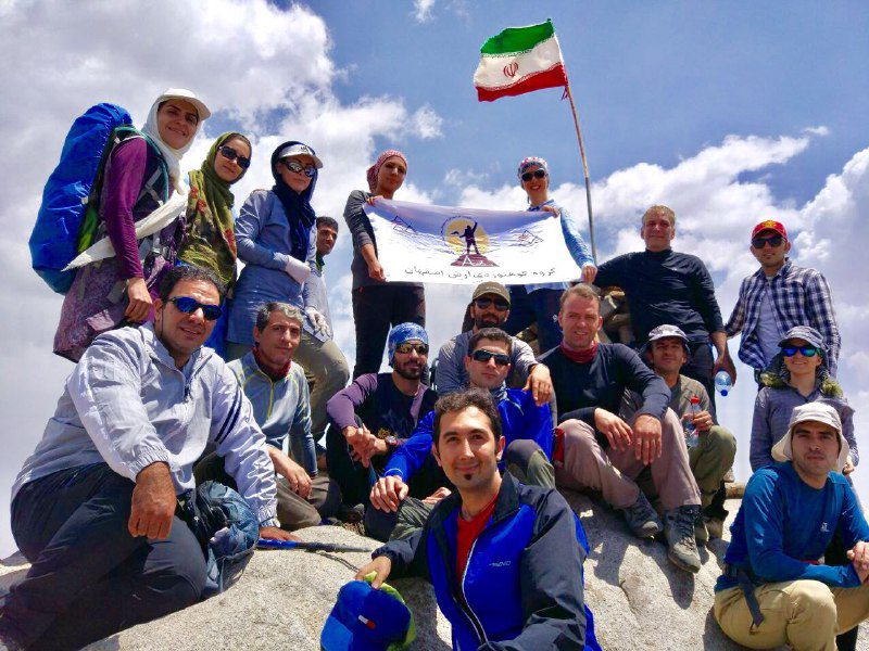 گزارش برنامه صعود قله دومير(اردهال)