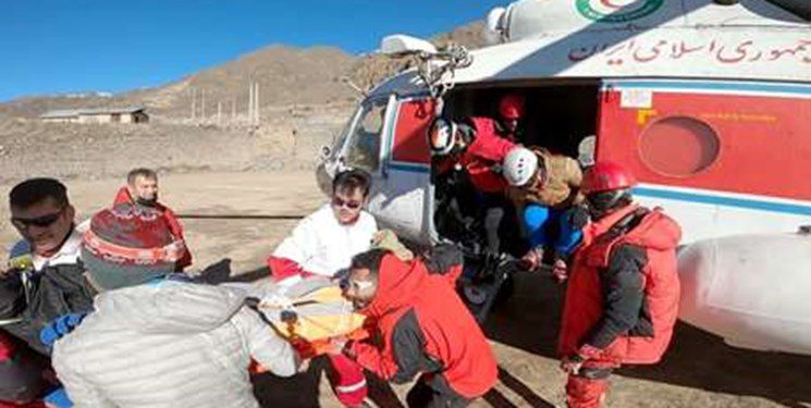 عملیات نجات کوهنوردان در ارتفاع ۴۷۰۰متری ضلع جنوبی قله دماوند