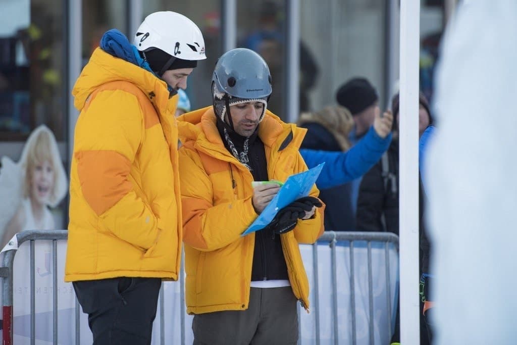 حضور محمدامین حواله‌دار به عنوان داور در مسابقات یخ نوردی قهرمانی جوانان جهان