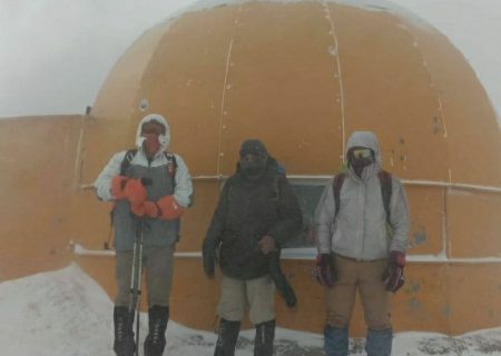 نجات دو کوهنوردی که مسیر رو مابین قله توچال و ایستگاه هفت گم کرده بودند