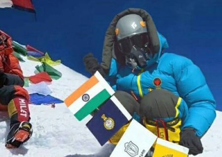 باطل شدن گواهینامه صعود اورست کوه‌نوردان هندی «نارندر یاداو» و «سیما رانی گوسوامی»