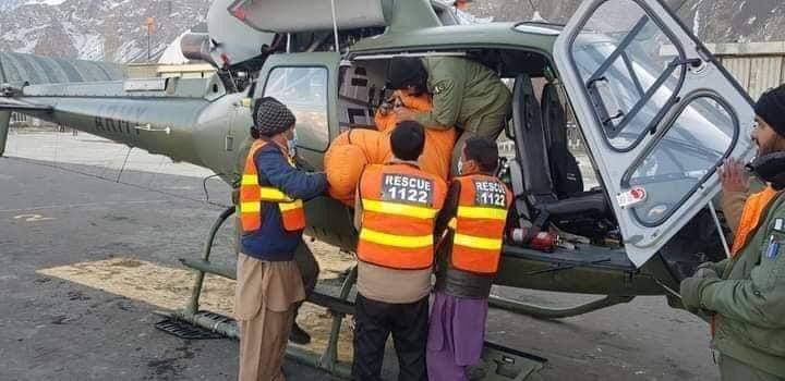 هلیکوپتر امداد به پرواز درآمد