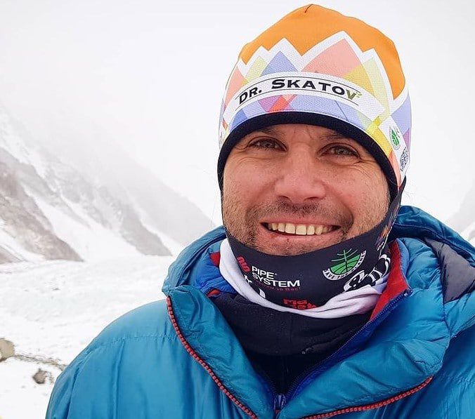 انتقال جسد کوه‌نورد بلغاری به اسکاردو
