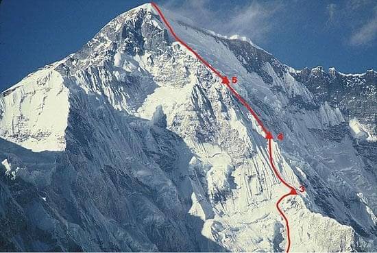 اولین صعود زمستانی چوآیو (۸۲۰۱ متر) توسط «ماچی بربکا» و «ماسیژ پاولکوفسکی» کوه‌نوردان لهستانی