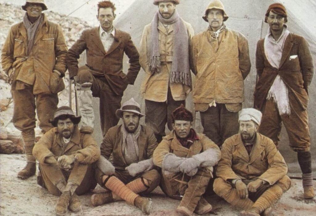  راز اورست: آیا مالوری و ایروین توانسته بودند در سال ۱۹۲۴ به قله برسند؟
