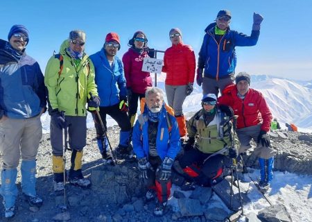 صعود تیم باشگاه کانون کوه به قله کاهار