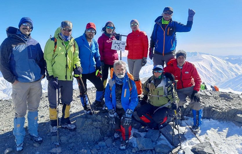 صعود تیم باشگاه کانون کوه به قله کاهار