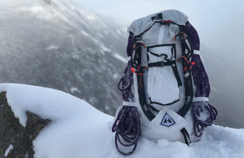 تجهیزات زمستانی کوله‌پشتی هر کوهنوردی
