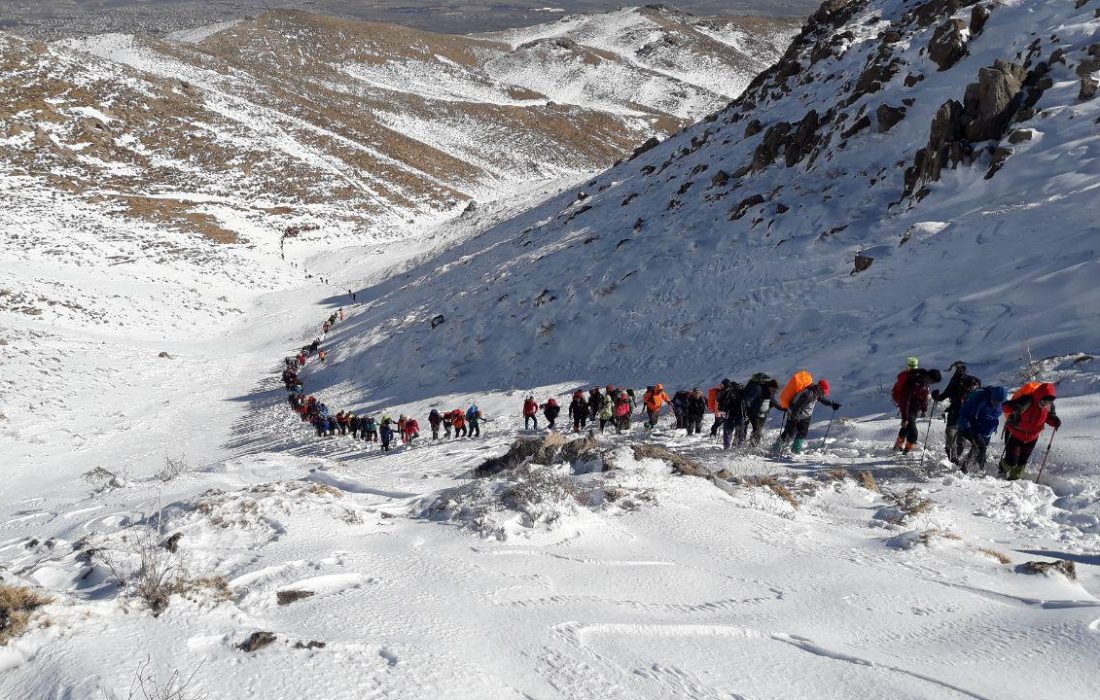 گزارش برنامه صعود به قله چهارشاخ