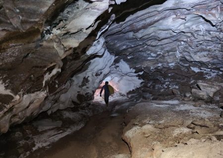 مسیر اتصال ۲ دهانه از یک غار نمکی در قشم کشف شد