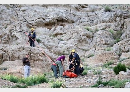 جان باختن کوهنورد ۵۵ ساله در کوه صفه اصفهان