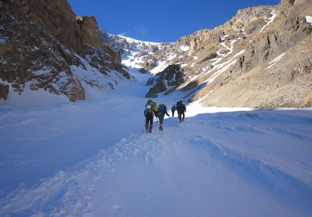 گزارش مختصری از تلاش جهت صعود زمستانی دره یخار دماوند