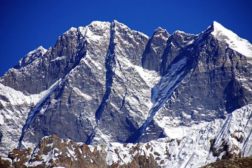معرفی قله لوتسه چهارمین قله ۸۰۰۰ متری جهان