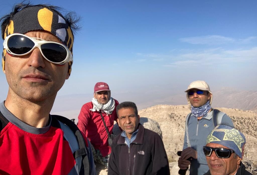 صعود تیم کوهنوردی شرکت توزیع برق هرمزگان به قله بوهنه بخوان