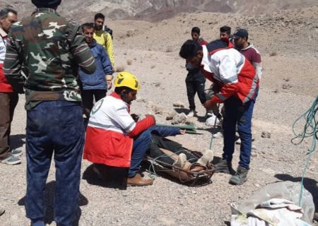 نجات ۶ جوان گم شده در خور و بیابانک اصفهان