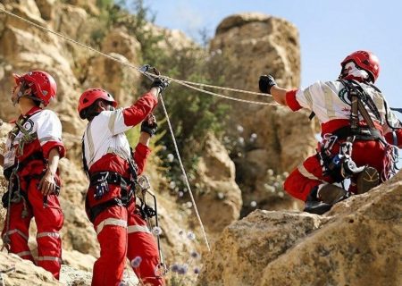 طرح آموزشی  هر کوهنورد  یک امداگر در همدان