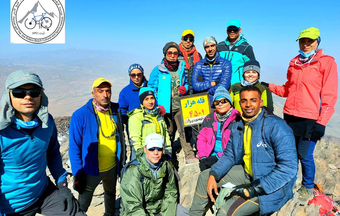 صعود به قله هزار  کرمان؛ توسط تیم کوهنوردی باشگاه ساحل نوردان خطه خلیج فارس(جرون)