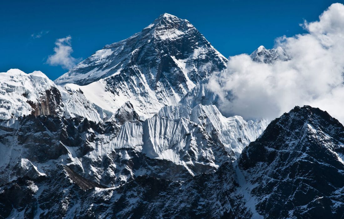 چین صعود اورست را ممنوع کرد