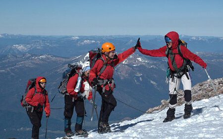 برخورد صحیح کوهنورد حرفه ای با آماتور