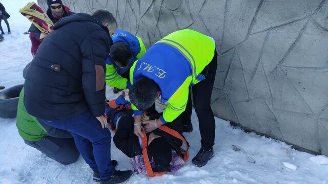 نجات جوان ۱۷ ساله در پیست اسکی همدان