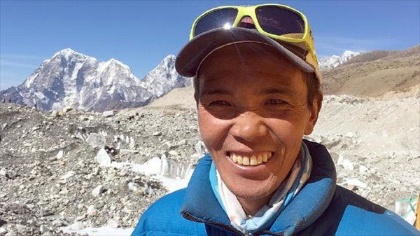 کامی ریتا شرپا، رکورددار دفعات صعود اورست