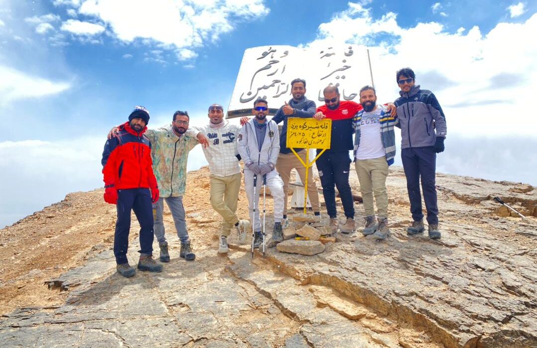 صعود هیئت کوهنوردی و صعودهای ورزشی شهرستان بندر خمیر به قله شیرکوه یزد